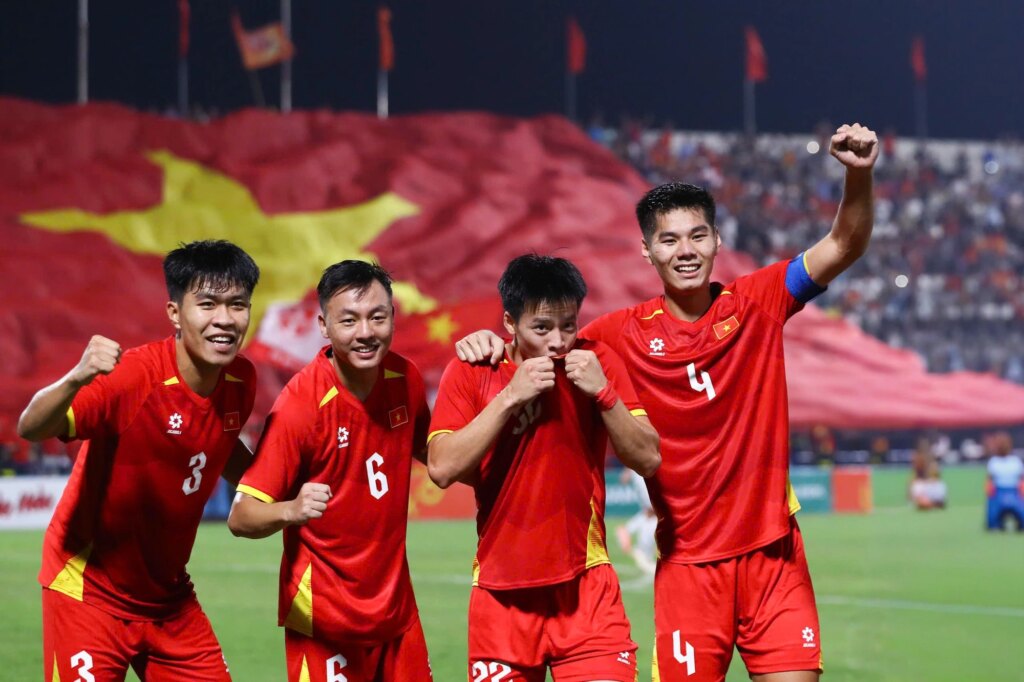 u-23-trung-qu-c-u-v-i-u-23-nh-t-b-n-195.jpeg